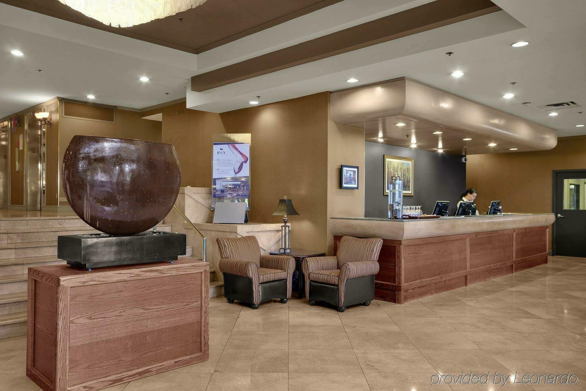 Harbour Towers Hotel & Suites Victoria Extérieur photo